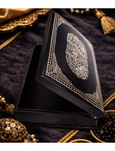 Bidri Box with Pure Silver Inlay 812