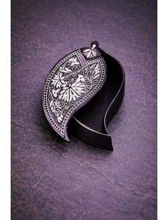 Handcrafted Bidri Mango Shape Box 862