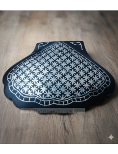 Handcrafted Bidri Shell Box – Pure Silver Star Wire Inlay 877